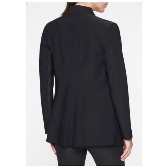 ATHLETA Interstellar Blazer Snap Closure Zip Pockets sleek design Size 8 - Picture 2 of 10